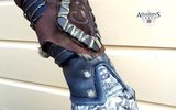 28707-ac_iii_aveline_left_gauntlet_b