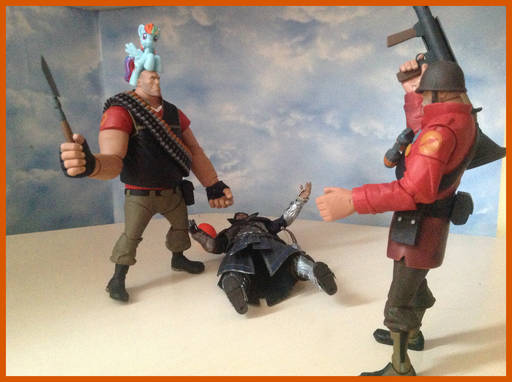 Team Fortress 2 - «Не без шапки». Фотообзор фигурок от NECA